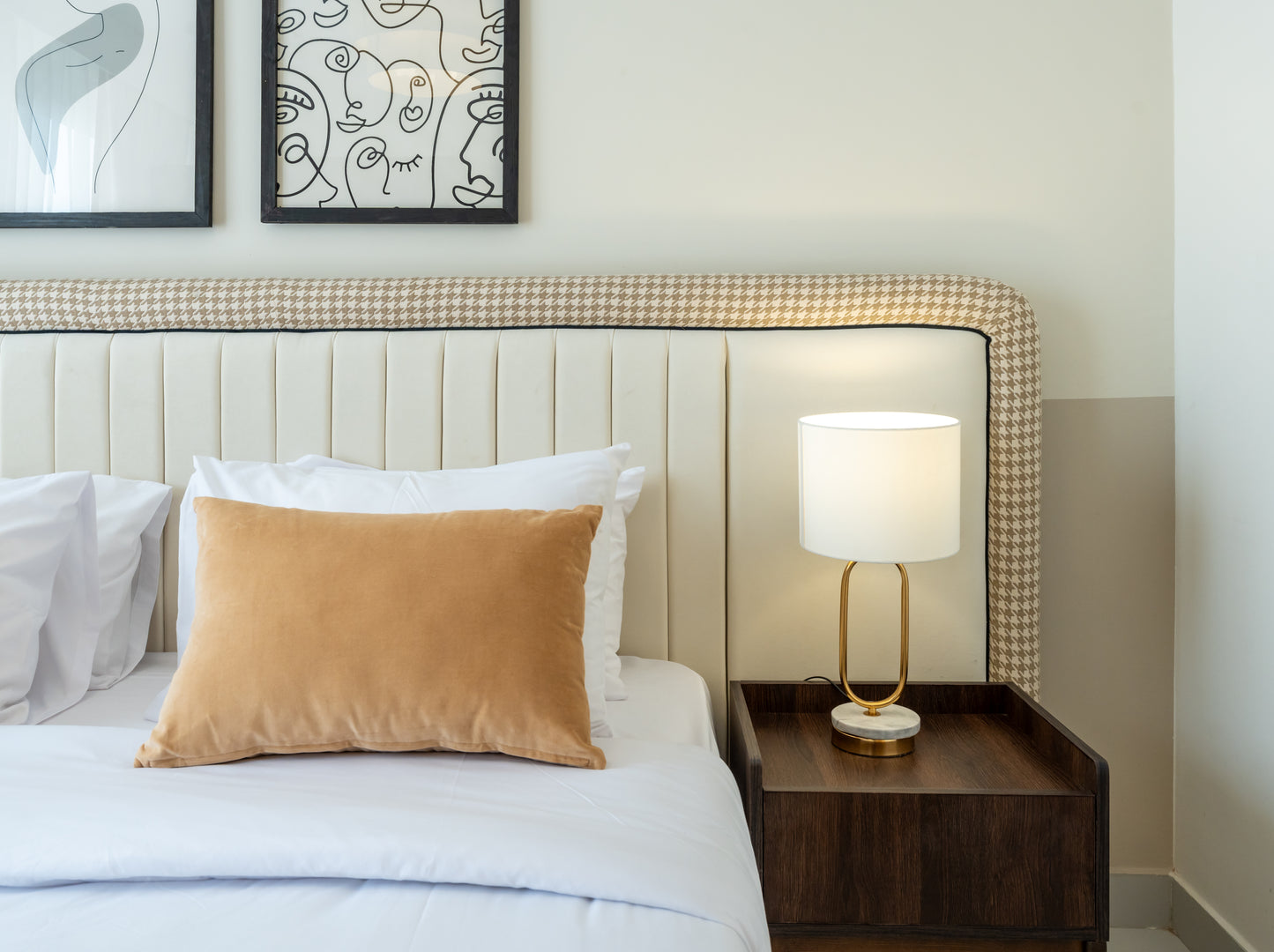 CHECKER BEDROOM