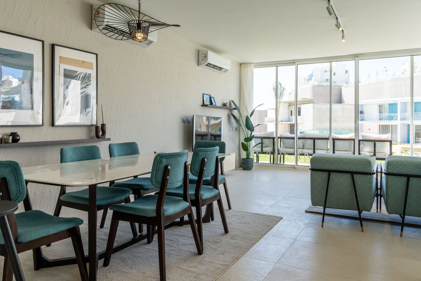 MODERN SKIES DINING ROOM